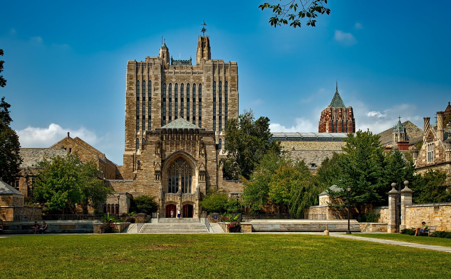 What Denomination Is Yale Divinity School